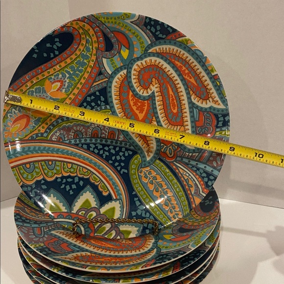 NWT Pottery Barn Retired Set of 6 Ana Paisley 9” Plates - Picture 3 of 3